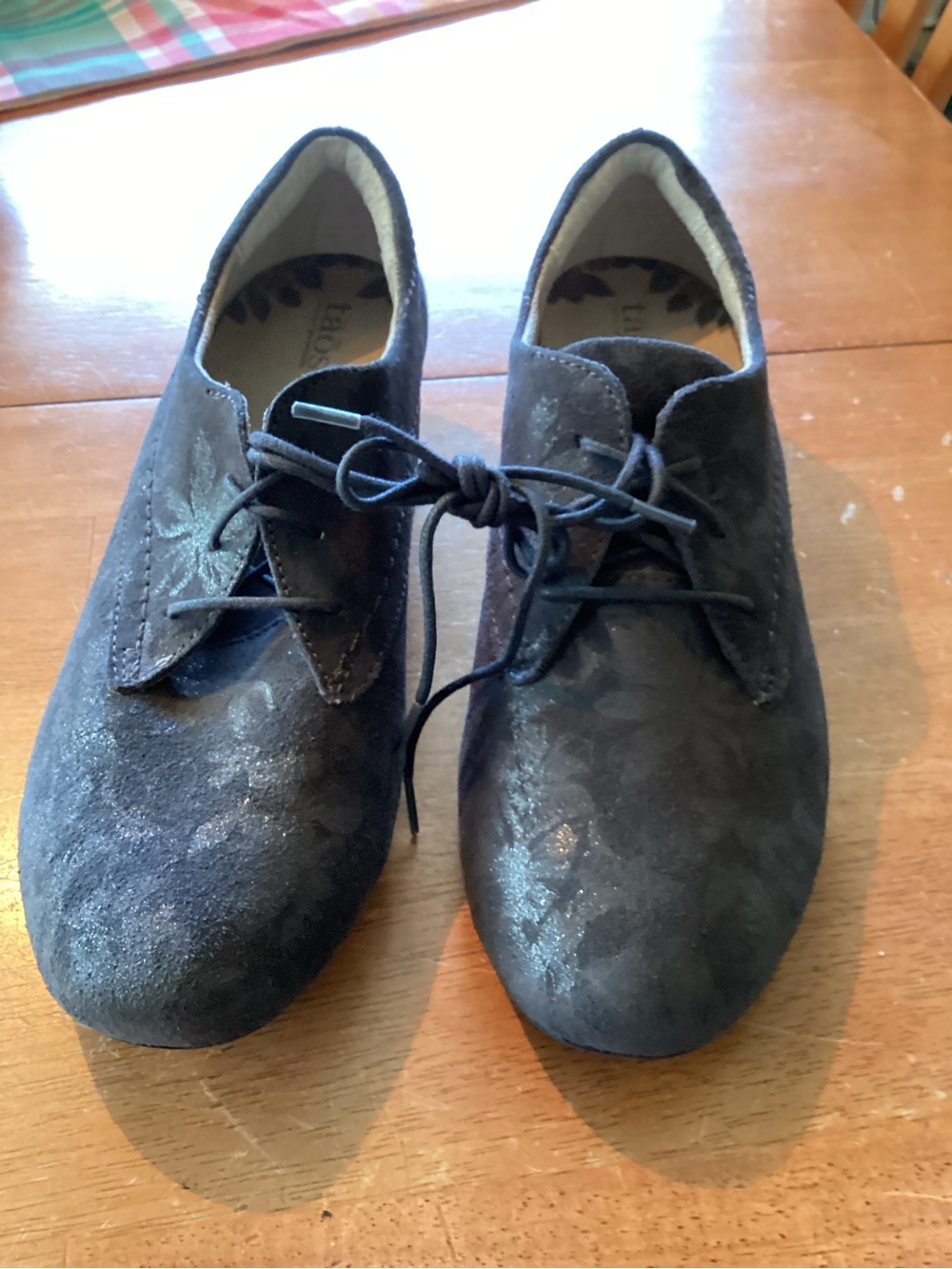 Taos Cobbler suede floral brocade print oxfords sz 7.5 - EUC!